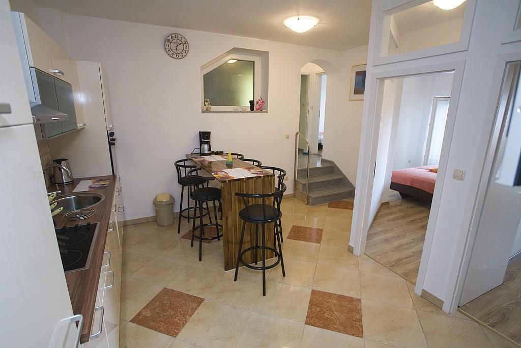 Apartments Rubic Omiš Habitación foto