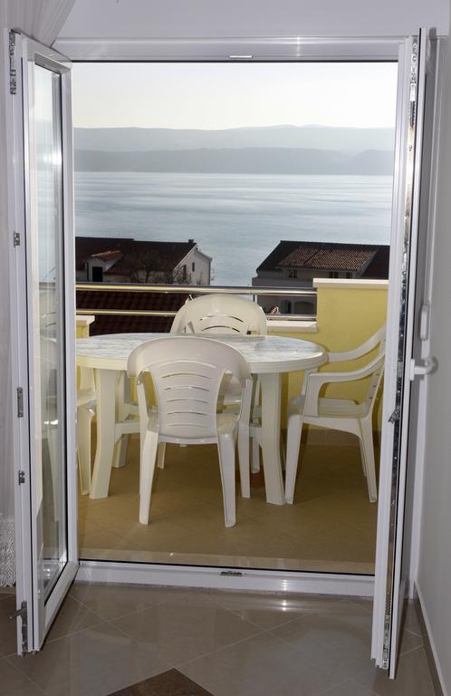 Apartments Rubic Omiš Habitación foto